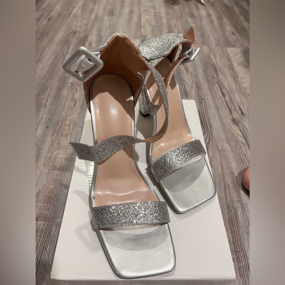 High Heels size 7